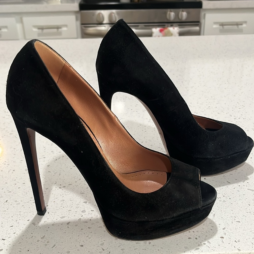 Alaia black suede heels size 37 gorgeous heels